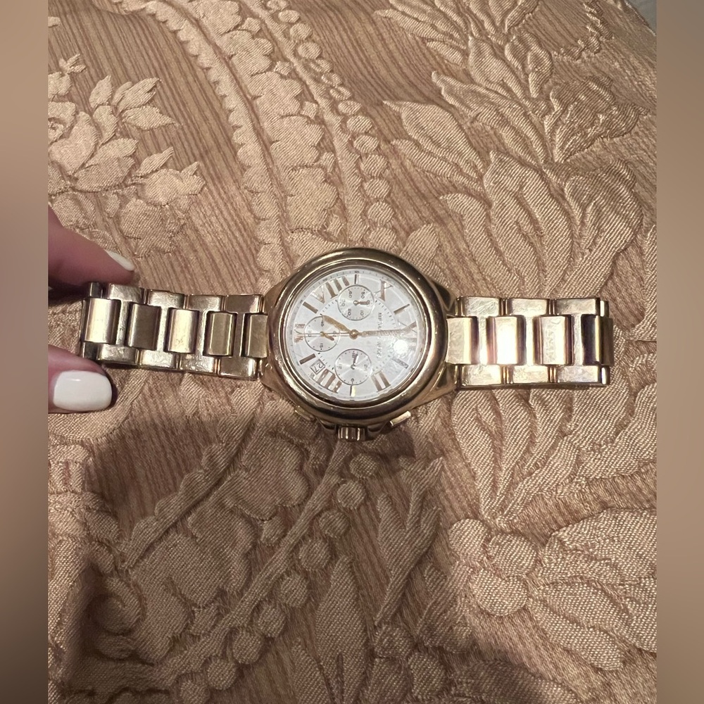 Michael Kors Gold Watch 5635 - Picture 7 of 7